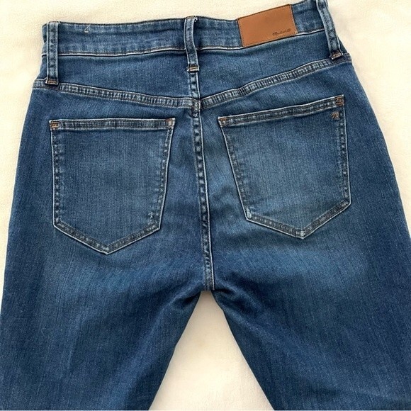 Madewell Curvy High Rise Skinny Crop Jeans in Delmar Distressed Wash, Size 26 - Picture 7 of 11